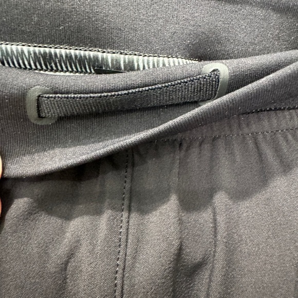 Lululemon Lab Run Short - Picture 10 of 14